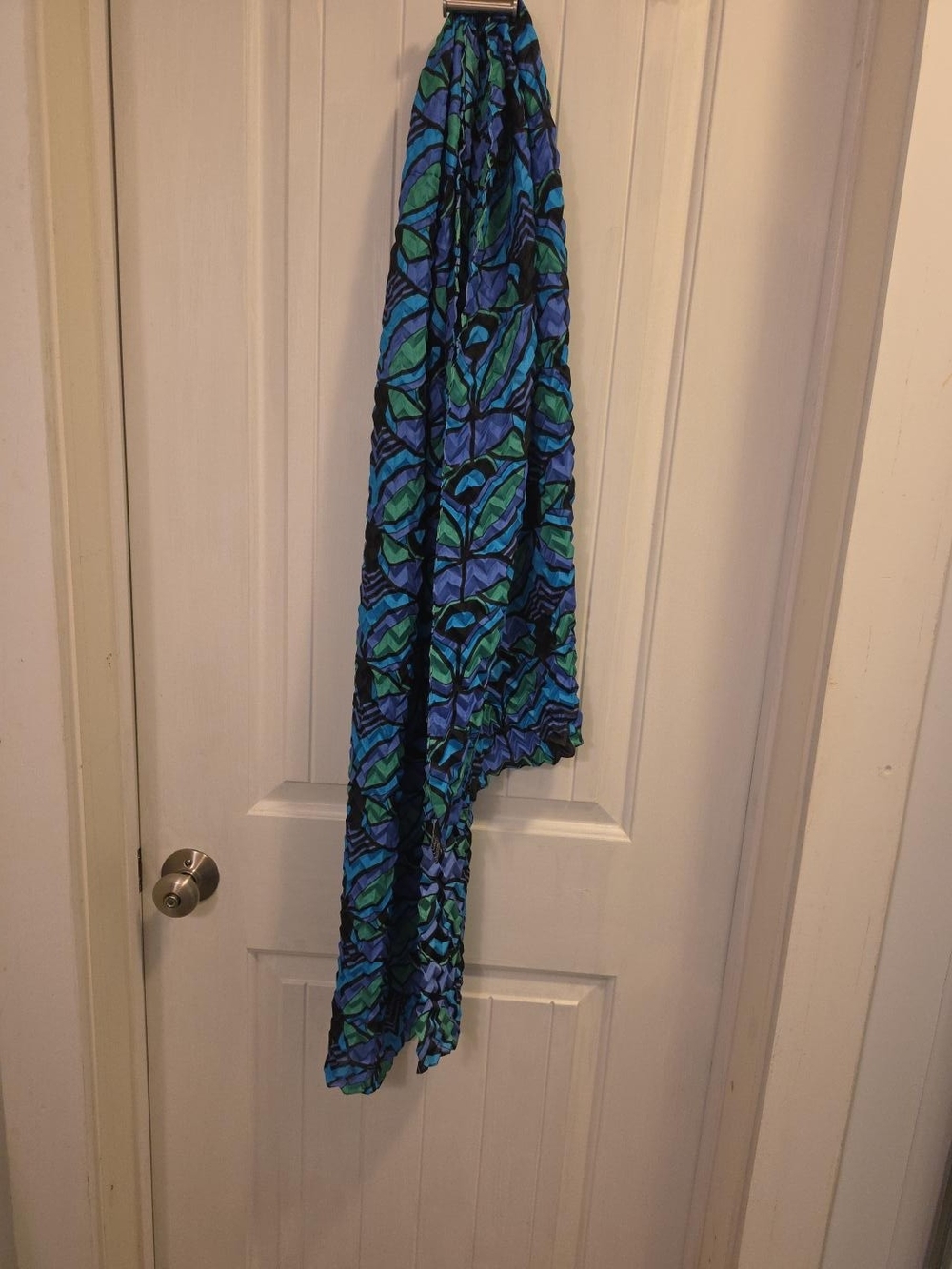 Frank Lloyd Wright MoMA Geometric Crinkle Scarf Blue Green Purple